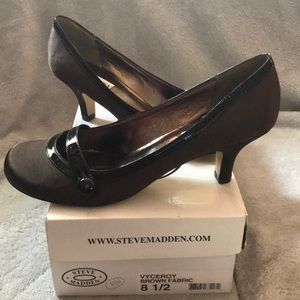 NIB never worn brown fabric Steve Madden heels